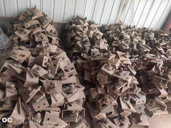 施工便梁钢轨扣件J